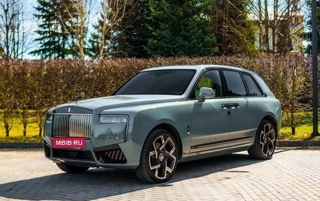 Rolls-Royce Cullinan, 2025 год, 64 500 000 рублей, 6 фотография