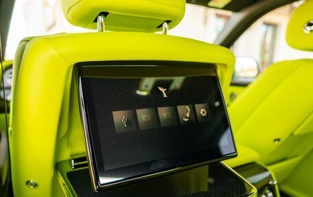 Rolls-Royce Cullinan, 2025 год, 64 500 000 рублей, 23 фотография