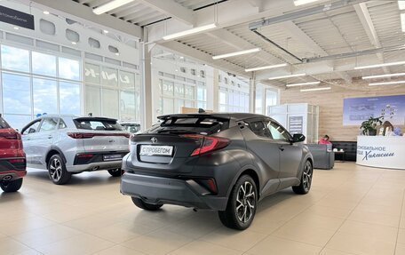 Toyota C-HR I рестайлинг, 2018 год, 2 229 000 рублей, 6 фотография