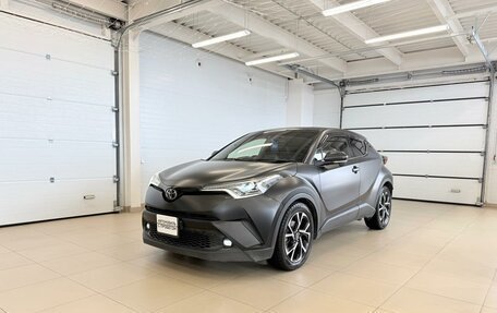Toyota C-HR I рестайлинг, 2018 год, 2 229 000 рублей, 2 фотография