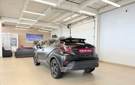 Toyota C-HR I рестайлинг, 2018 год, 2 229 000 рублей, 4 фотография