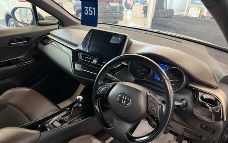Toyota C-HR I рестайлинг, 2018 год, 2 229 000 рублей, 11 фотография
