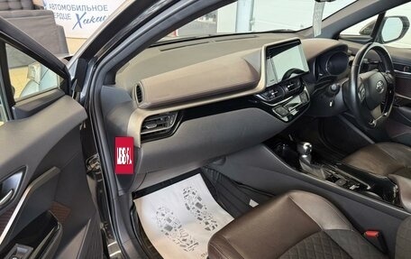 Toyota C-HR I рестайлинг, 2018 год, 2 229 000 рублей, 12 фотография