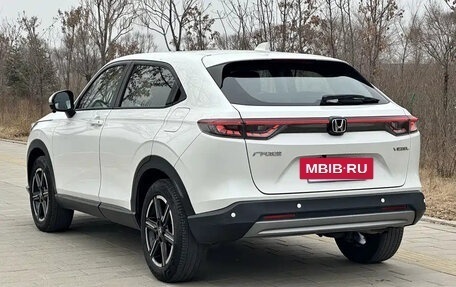 Honda Vezel, 2023 год, 1 864 000 рублей, 5 фотография