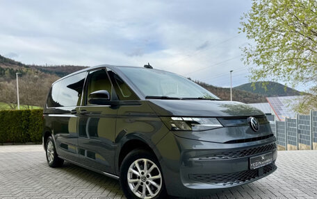 Volkswagen Multivan, 2022 год, 3 895 808 рублей, 1 фотография