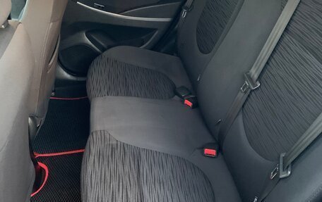 Hyundai Solaris II рестайлинг, 2014 год, 925 000 рублей, 5 фотография