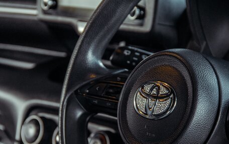 Toyota Yaris, 2021 год, 1 300 000 рублей, 4 фотография