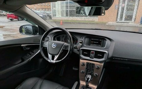 Volvo V40 II рестайлинг, 2014 год, 1 155 000 рублей, 8 фотография