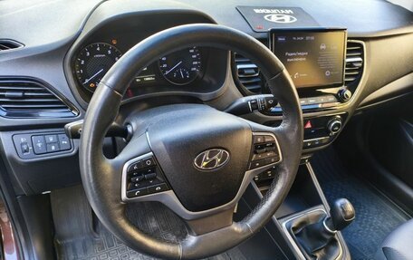 Hyundai Solaris II рестайлинг, 2021 год, 1 269 000 рублей, 9 фотография