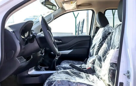 Nissan Navara (Frontier), 2025 год, 4 550 000 рублей, 12 фотография