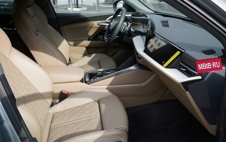 Audi Q5, 2025 год, 7 400 000 рублей, 16 фотография