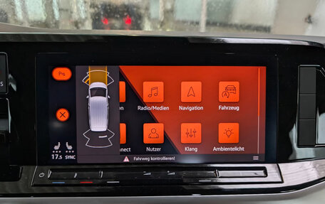 Volkswagen Multivan, 2022 год, 3 746 483 рублей, 12 фотография