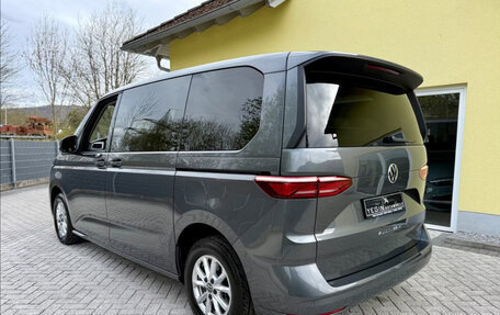 Volkswagen Multivan, 2022 год, 3 895 808 рублей, 7 фотография