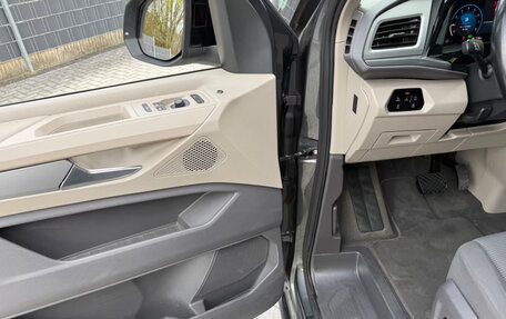 Volkswagen Multivan, 2022 год, 3 895 808 рублей, 10 фотография