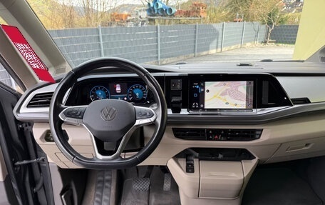 Volkswagen Multivan, 2022 год, 3 895 808 рублей, 13 фотография