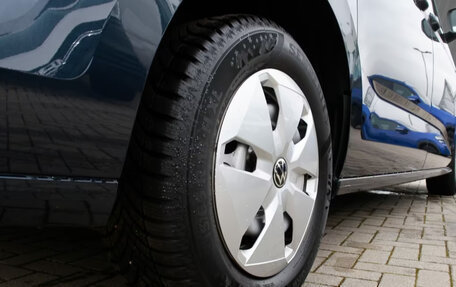 Volkswagen Multivan, 2023 год, 4 157 558 рублей, 4 фотография