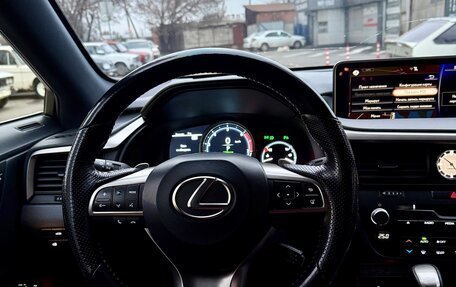 Lexus RX IV рестайлинг, 2016 год, 3 400 000 рублей, 8 фотография