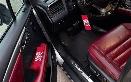 Lexus RX IV рестайлинг, 2016 год, 3 400 000 рублей, 10 фотография
