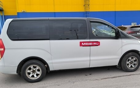 Hyundai Grand Starex Grand Starex I рестайлинг 2, 2008 год, 900 000 рублей, 2 фотография