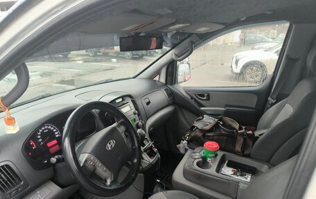 Hyundai Grand Starex Grand Starex I рестайлинг 2, 2008 год, 900 000 рублей, 12 фотография