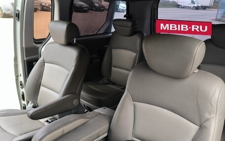 Hyundai Grand Starex Grand Starex I рестайлинг 2, 2008 год, 900 000 рублей, 10 фотография