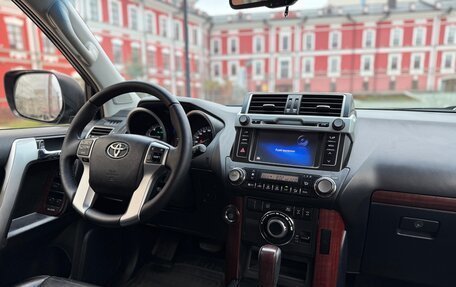 Toyota Land Cruiser Prado 150 рестайлинг 2, 2015 год, 3 750 000 рублей, 11 фотография