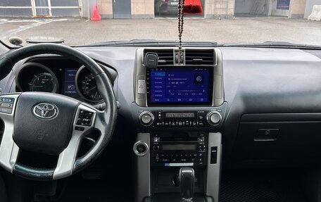 Toyota Land Cruiser Prado 150 рестайлинг 2, 2013 год, 2 850 000 рублей, 9 фотография