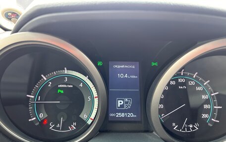 Toyota Land Cruiser Prado 150 рестайлинг 2, 2013 год, 2 850 000 рублей, 10 фотография