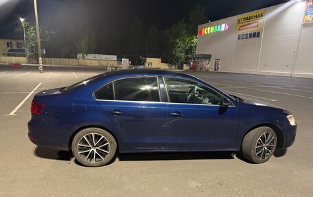 Volkswagen Jetta VI, 2011 год, 780 000 рублей, 5 фотография