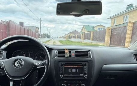 Volkswagen Jetta VI, 2011 год, 780 000 рублей, 4 фотография