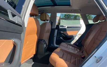 Volkswagen Passat CC, 2024 год, 4 150 000 рублей, 16 фотография