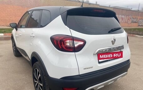 Renault Kaptur I рестайлинг, 2017 год, 1 450 000 рублей, 4 фотография