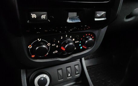 Renault Duster I рестайлинг, 2016 год, 1 420 000 рублей, 15 фотография