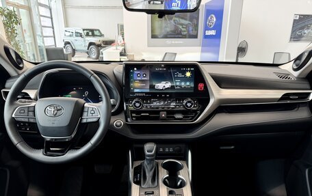 Toyota Highlander, 2025 год, 6 750 000 рублей, 17 фотография