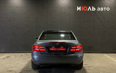 Mercedes-Benz E-Класс, 2010 год, 1 330 000 рублей, 6 фотография