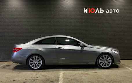 Mercedes-Benz E-Класс, 2010 год, 1 330 000 рублей, 4 фотография