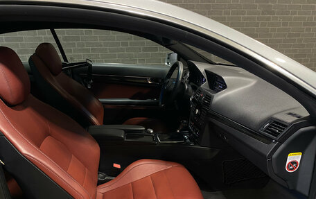 Mercedes-Benz E-Класс, 2010 год, 1 330 000 рублей, 10 фотография