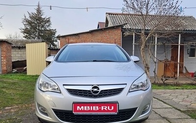 Opel Astra J, 2012 год, 800 000 рублей, 1 фотография