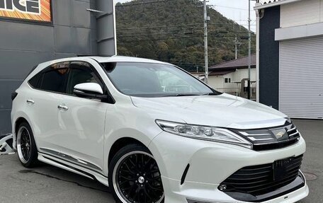 Toyota Harrier, 2020 год, 2 300 000 рублей, 1 фотография