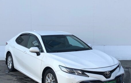 Toyota Camry, 2019 год, 1 925 000 рублей, 3 фотография