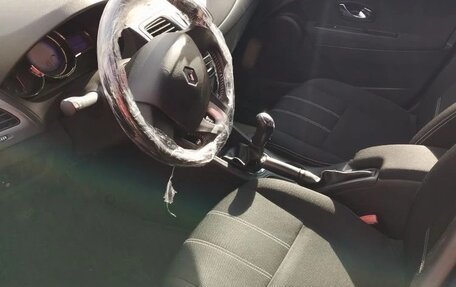 Renault Megane III, 2013 год, 650 000 рублей, 8 фотография