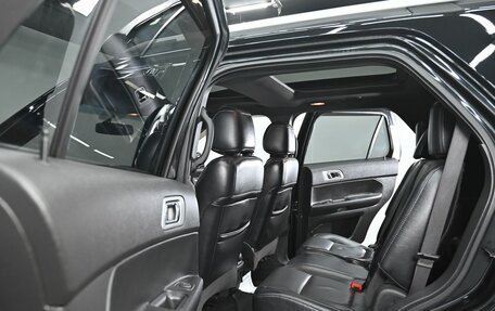 Ford Explorer VI, 2011 год, 1 195 000 рублей, 15 фотография