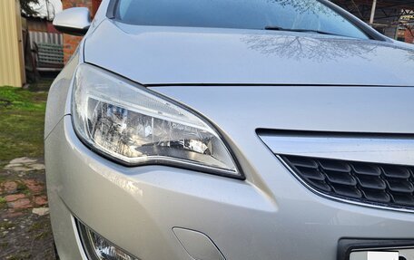 Opel Astra J, 2012 год, 800 000 рублей, 2 фотография