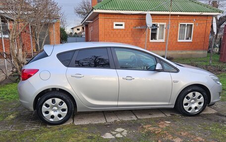 Opel Astra J, 2012 год, 800 000 рублей, 6 фотография