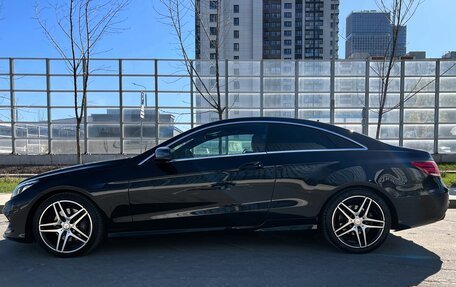 Mercedes-Benz E-Класс, 2015 год, 2 200 000 рублей, 3 фотография