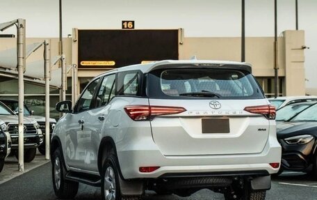 Toyota Fortuner II, 2025 год, 5 050 000 рублей, 4 фотография