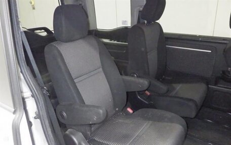 Honda Stepwgn IV, 2017 год, 1 225 000 рублей, 7 фотография