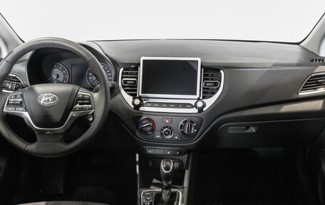 Hyundai Solaris II рестайлинг, 2022 год, 2 150 000 рублей, 6 фотография