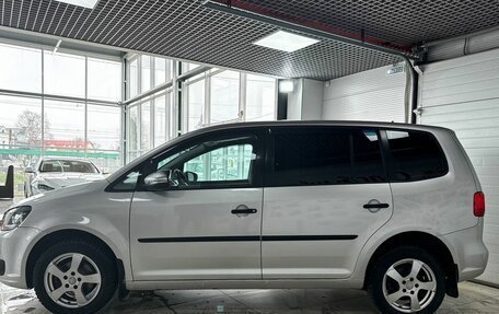 Volkswagen Touran III, 2010 год, 749 000 рублей, 4 фотография