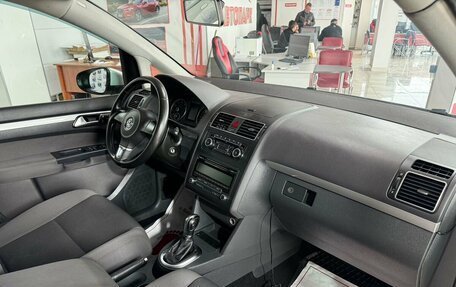 Volkswagen Touran III, 2010 год, 749 000 рублей, 13 фотография